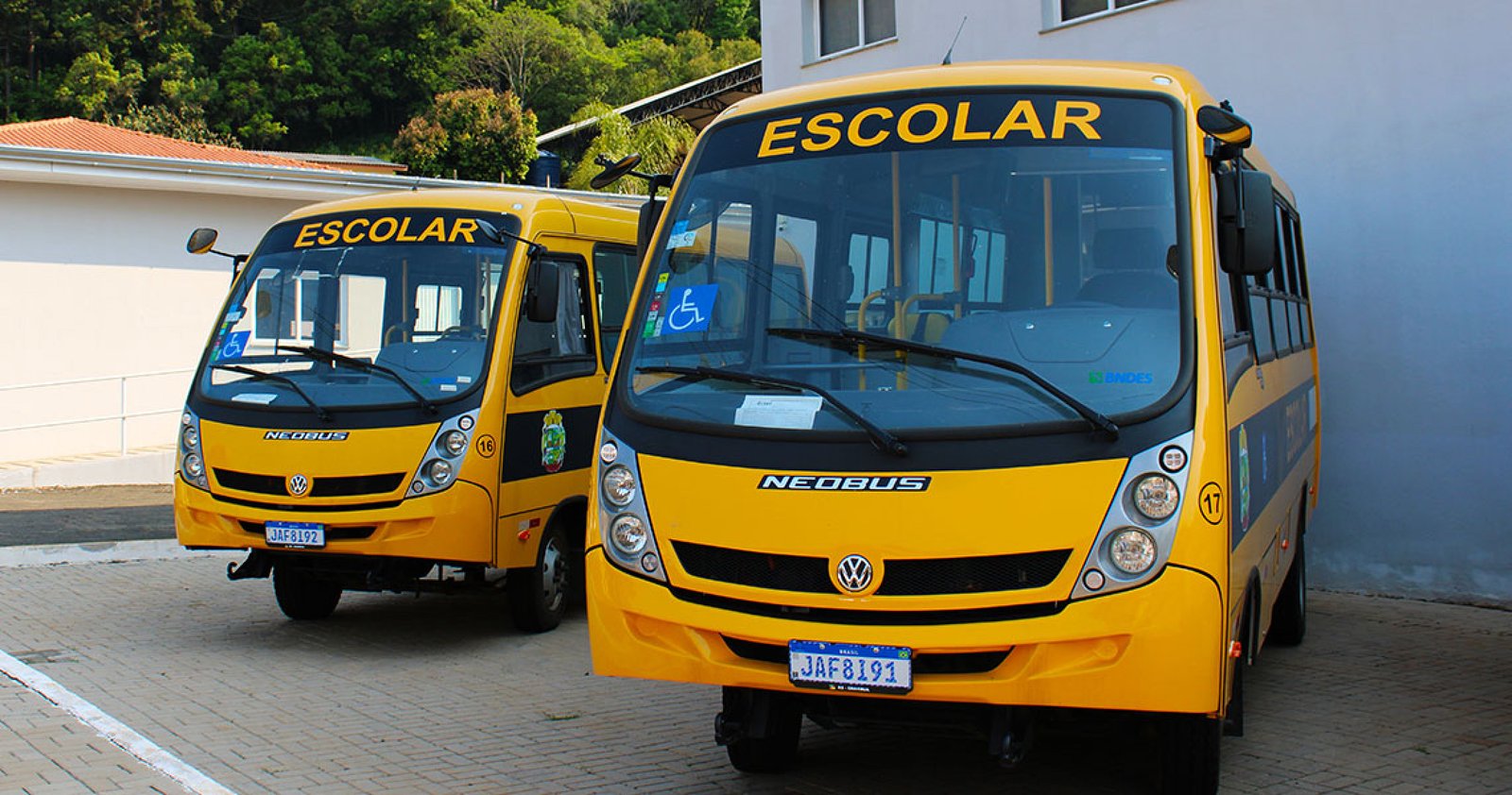 Imagem ilustrativa: Secretaria de Educação, Desporto, Cultura e Turismo de Charrua recebe dois ônibus novos