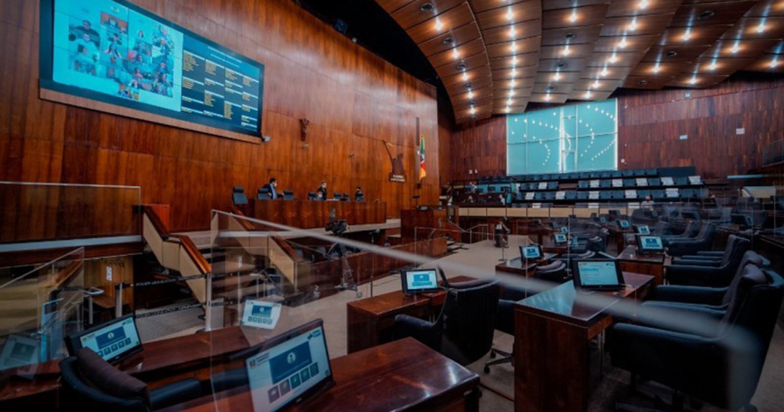 Imagem ilustrativa: Assembleia aprova projeto do Executivo que autoriza compra direta de vacinas contra a Covid-19