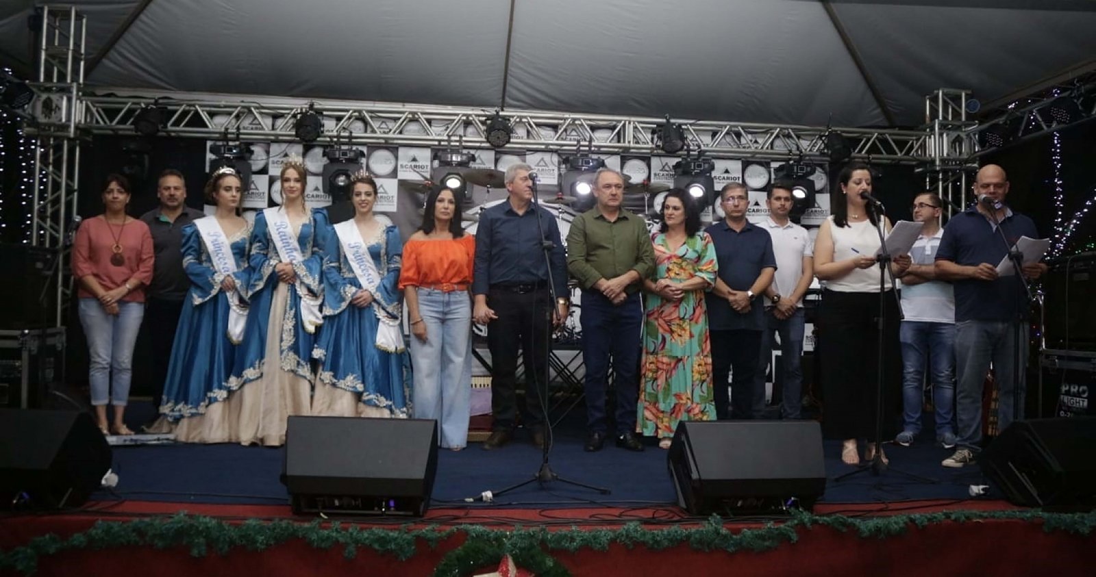 Imagem ilustrativa: Natal Esperança de Tapejara encerra com sorteios e show da Banda Accústica