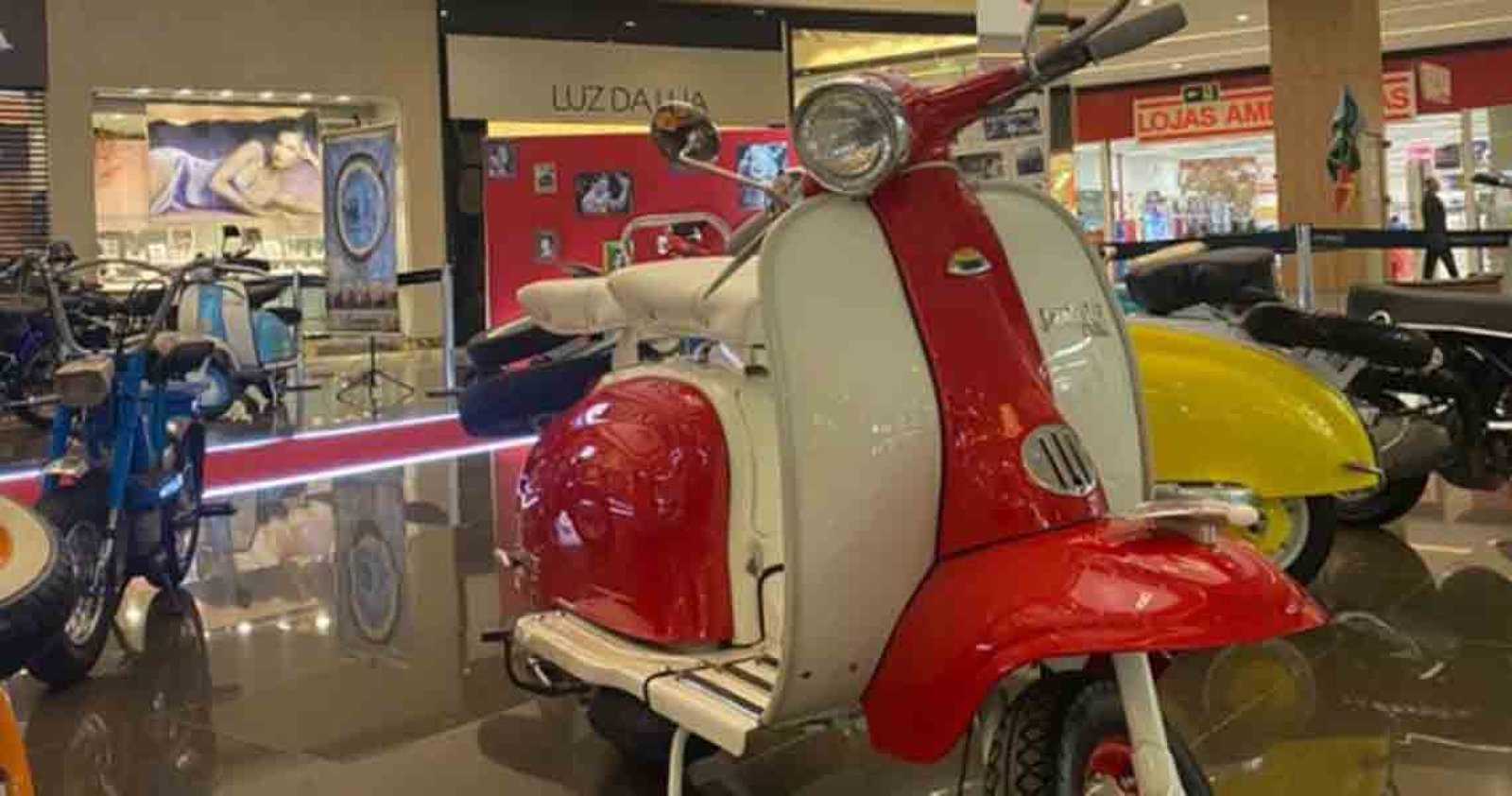 Imagem ilustrativa: Lambretas de Tapejara estão expostas no Passo Fundo Shopping