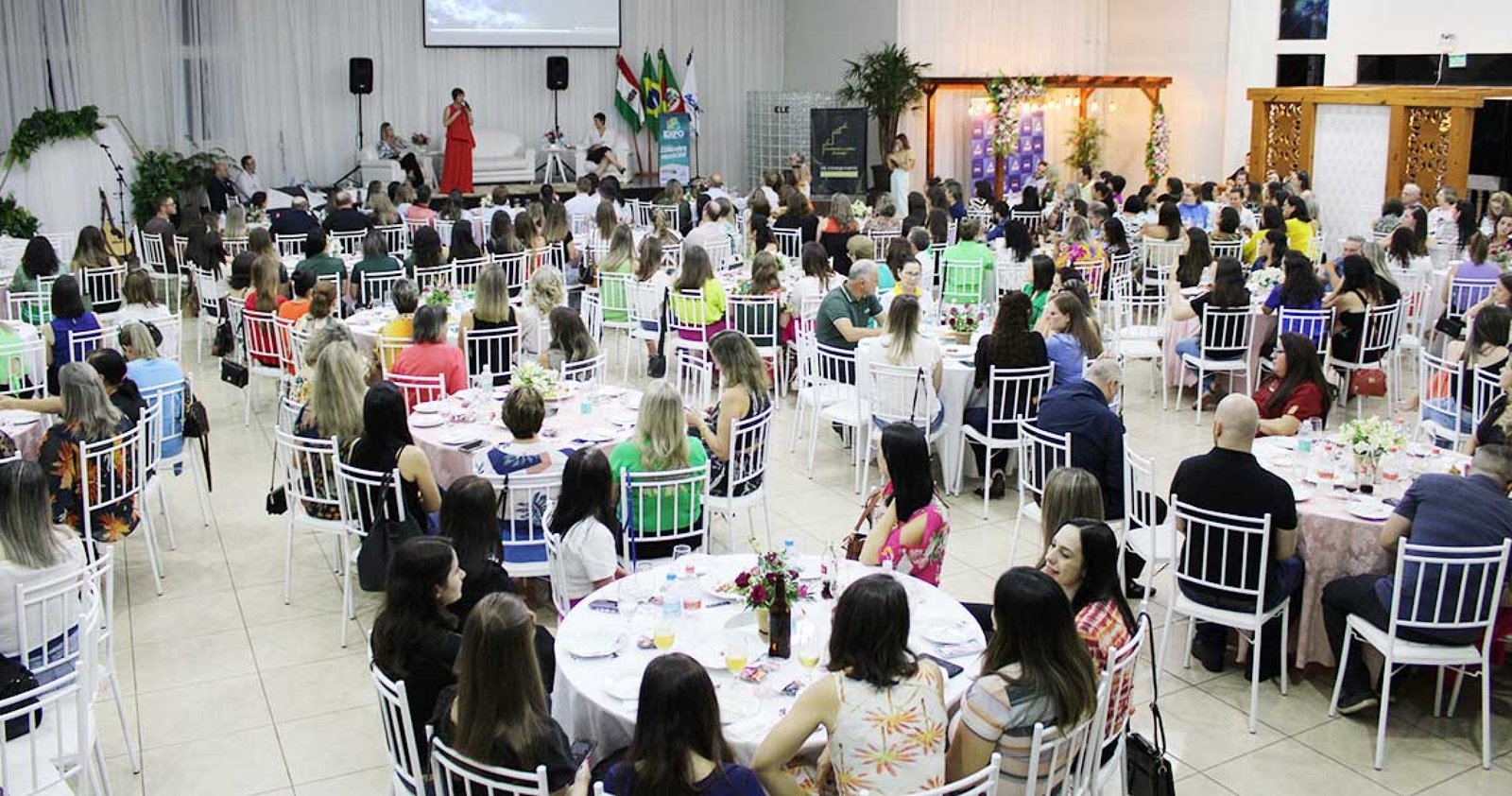 Imagem ilustrativa: Acisat promove evento em homenagem às mulheres