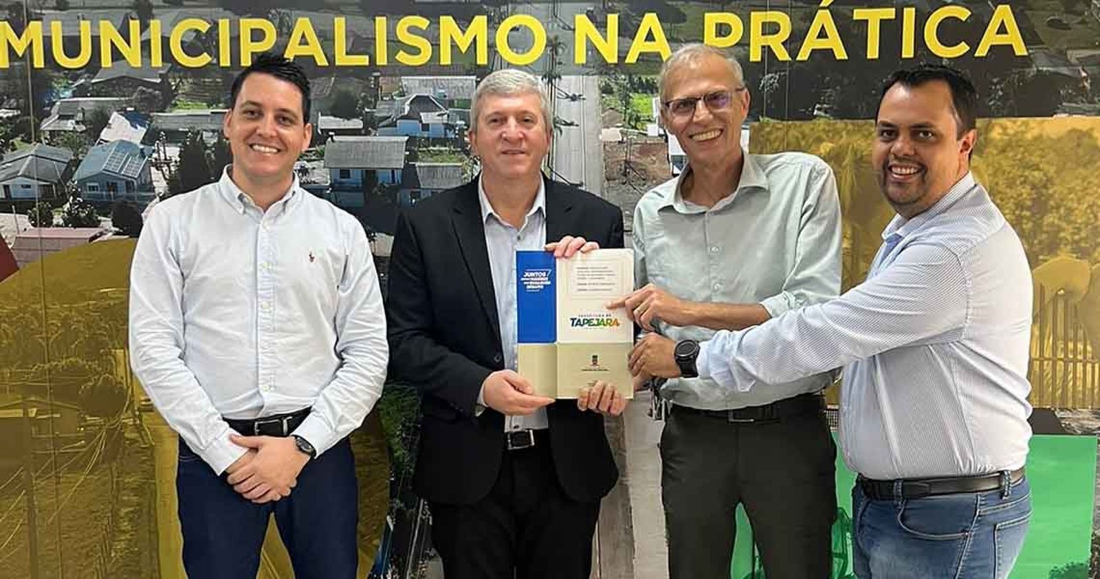 Imagem ilustrativa: Prefeito Big busca recursos para pavimentação da Rua Danilo Ângelo Stenzel