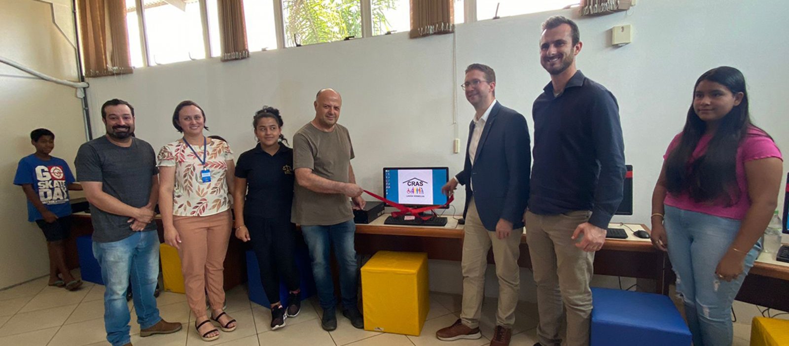 Imagem ilustrativa: Governo do Estado inaugura novo laboratório de informática do CRAS em Lagoa Vermelha