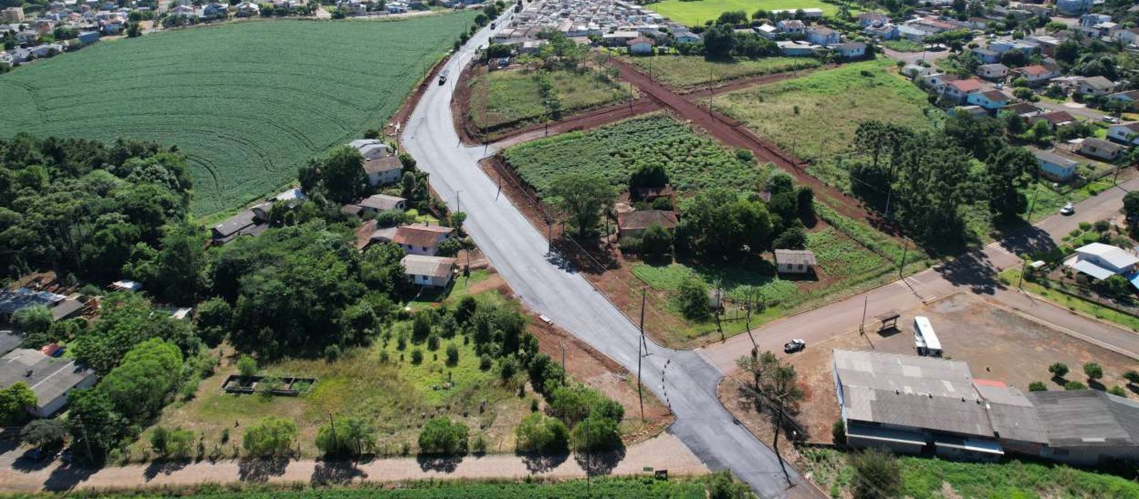 Imagem ilustrativa: Prefeitura de Tapejara conclui pavimentação aguardada na Avenida Valdo Nunes Vieira após décadas de