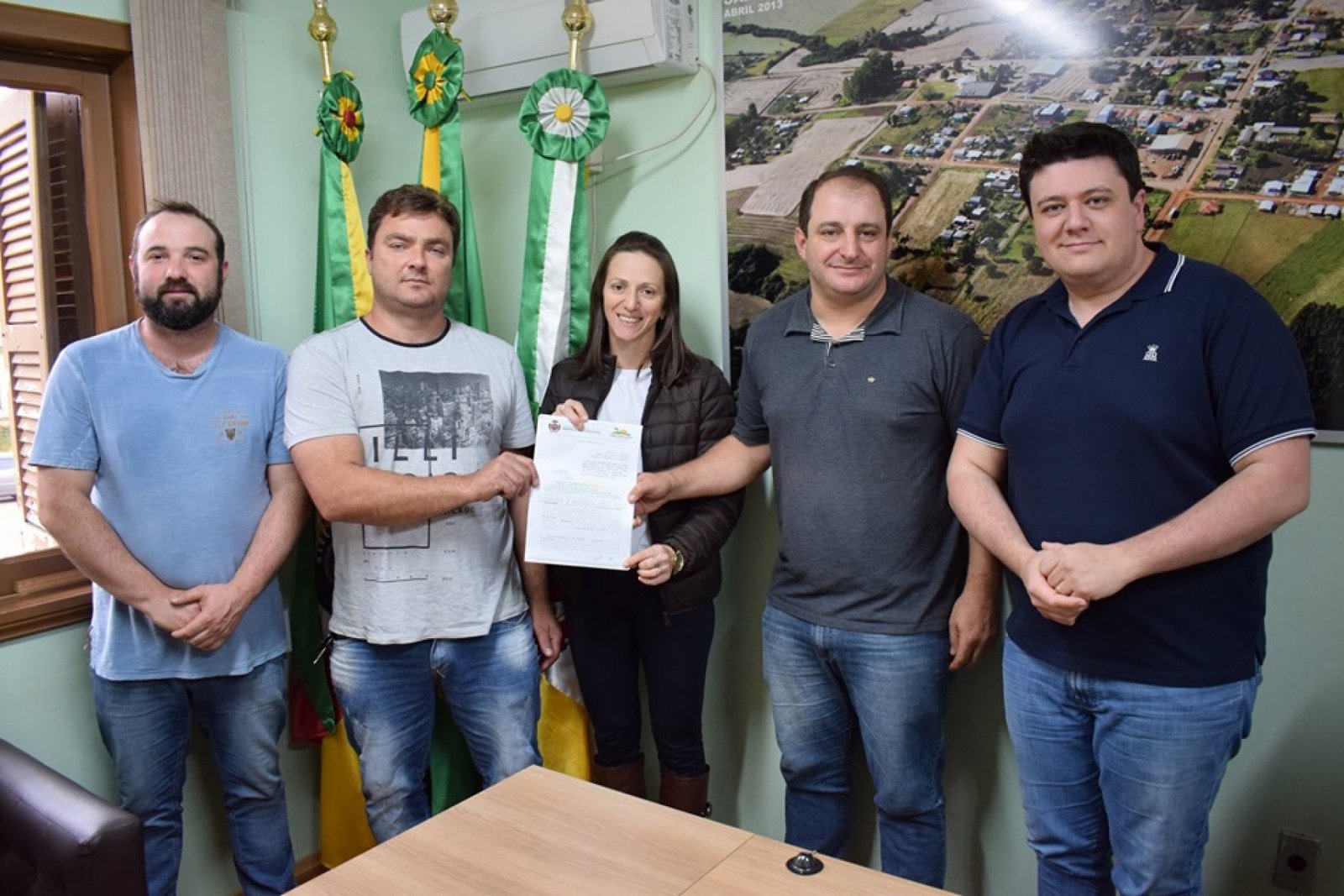 Imagem ilustrativa: Santa Cecília assina contrato para obra da terceira etapa da creche municipal