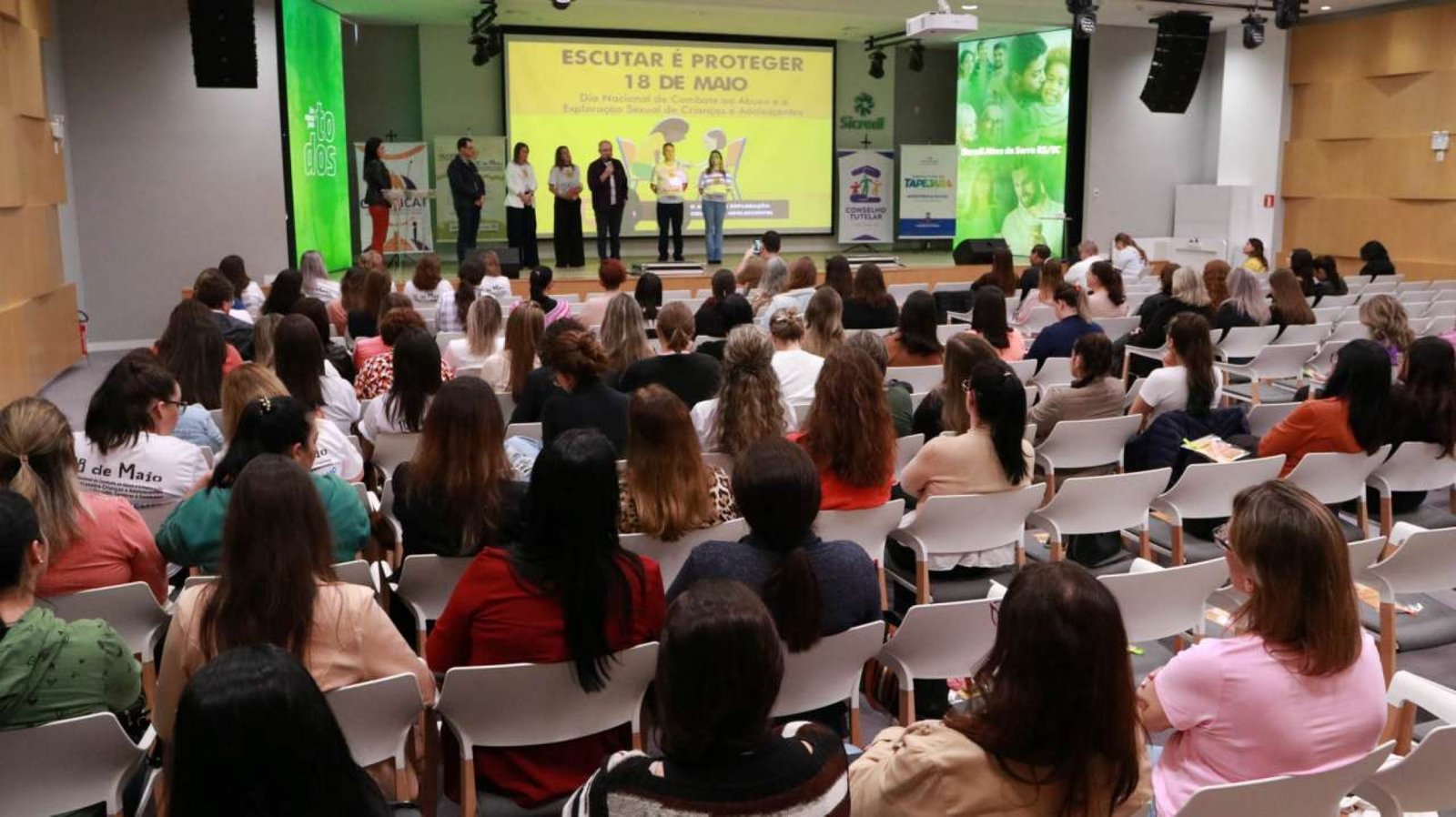 Imagem ilustrativa: Prefeitura de Tapejara capacita profissionais para combater o abuso sexual de crianças e adolescente