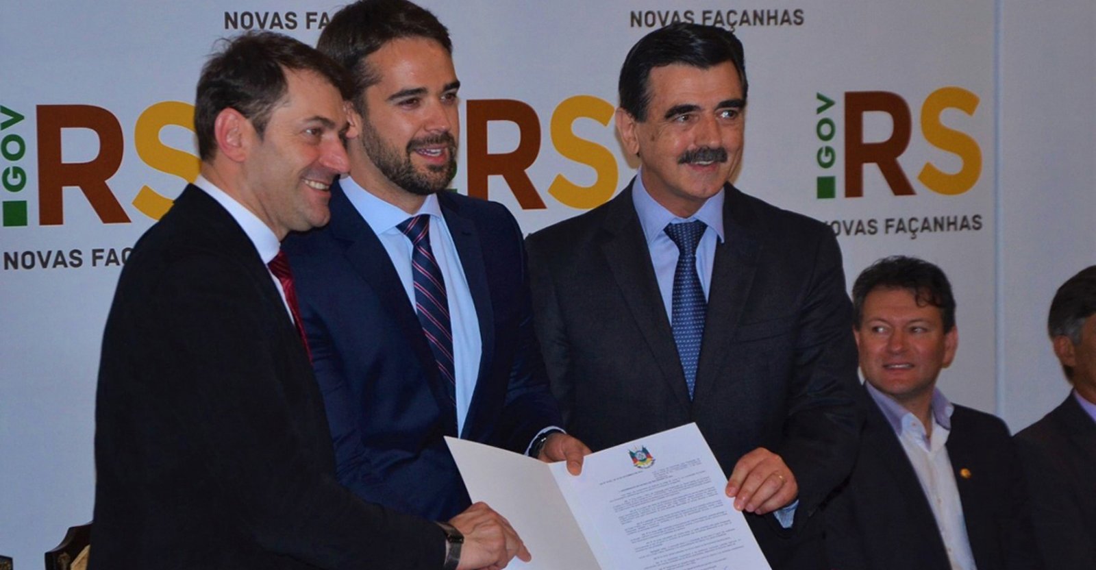 Imagem ilustrativa: “Estamos tirando um do peso dos ombros dos prefeitos”, diz Paparico Bacchi
