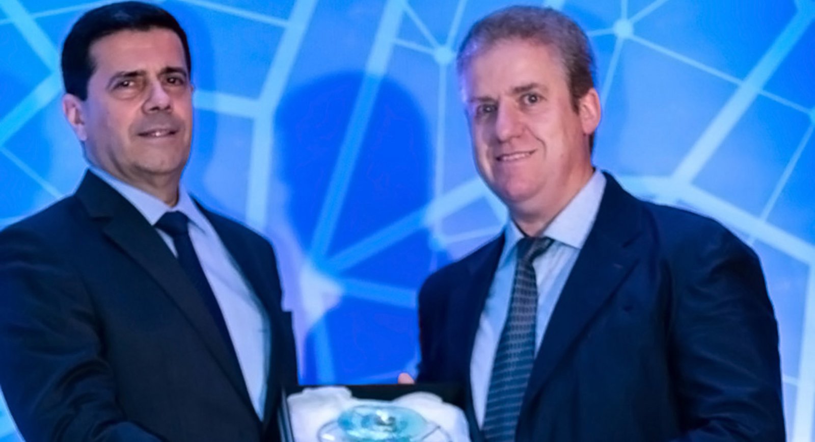 Imagem ilustrativa: Projeto de internet fibra ótica rural da Triway conquista primeira colocação em premiação nacional