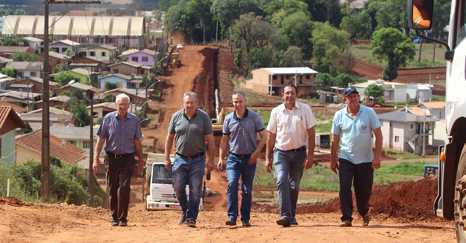 Imagem ilustrativa: Prefeito em exercício Altamir Galvão Waltrich visita obras pela cidade