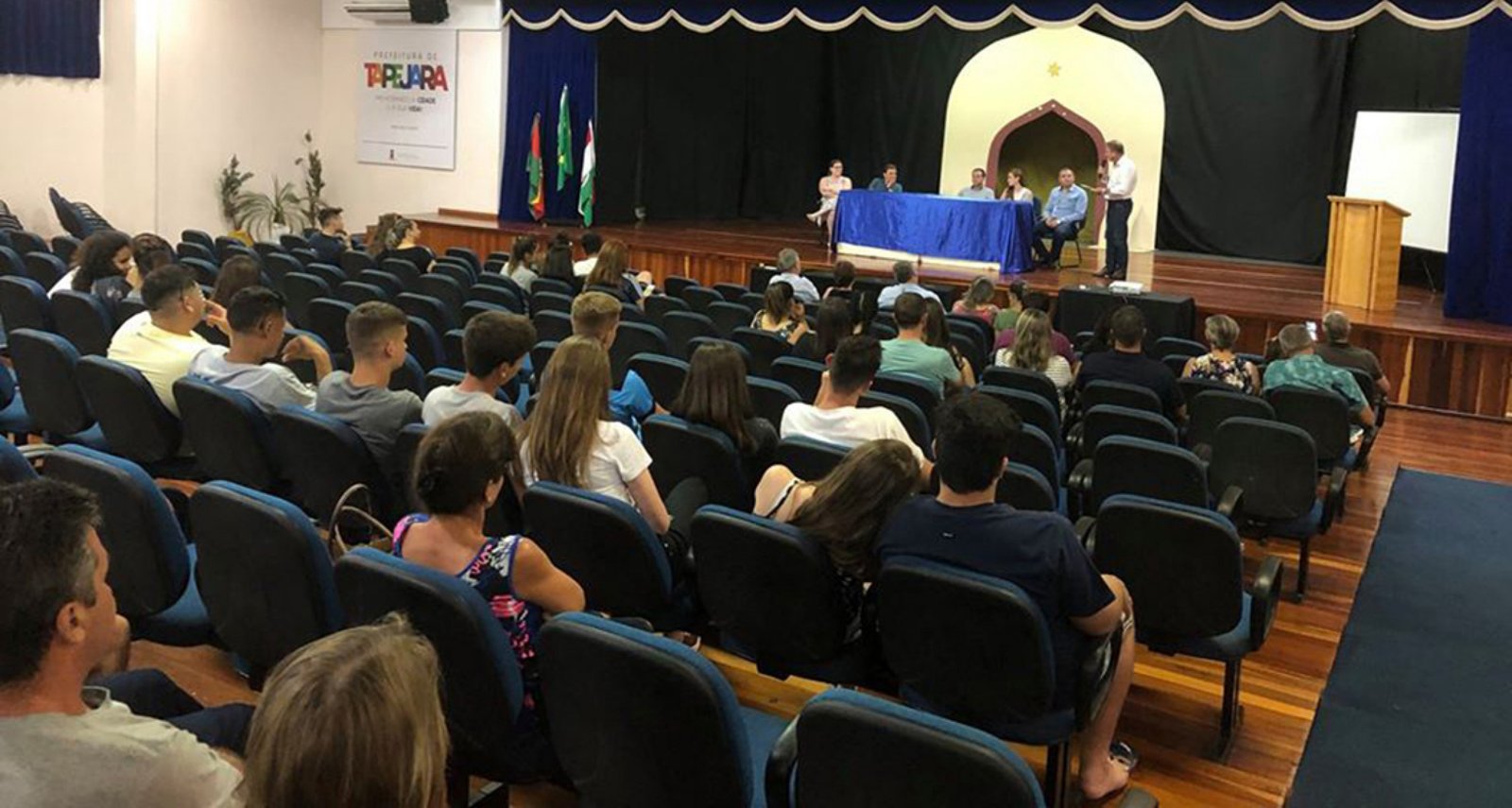 Imagem ilustrativa: Audiência Pública garante salas de aula para alunos tapejarenses