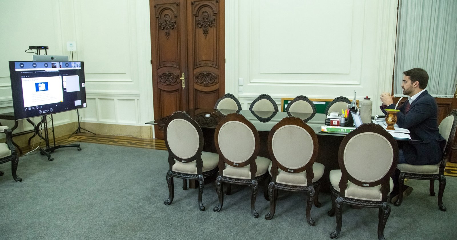 Imagem ilustrativa: Governo e Famurs iniciam debate sobre a retomada das aulas presenciais no Estado